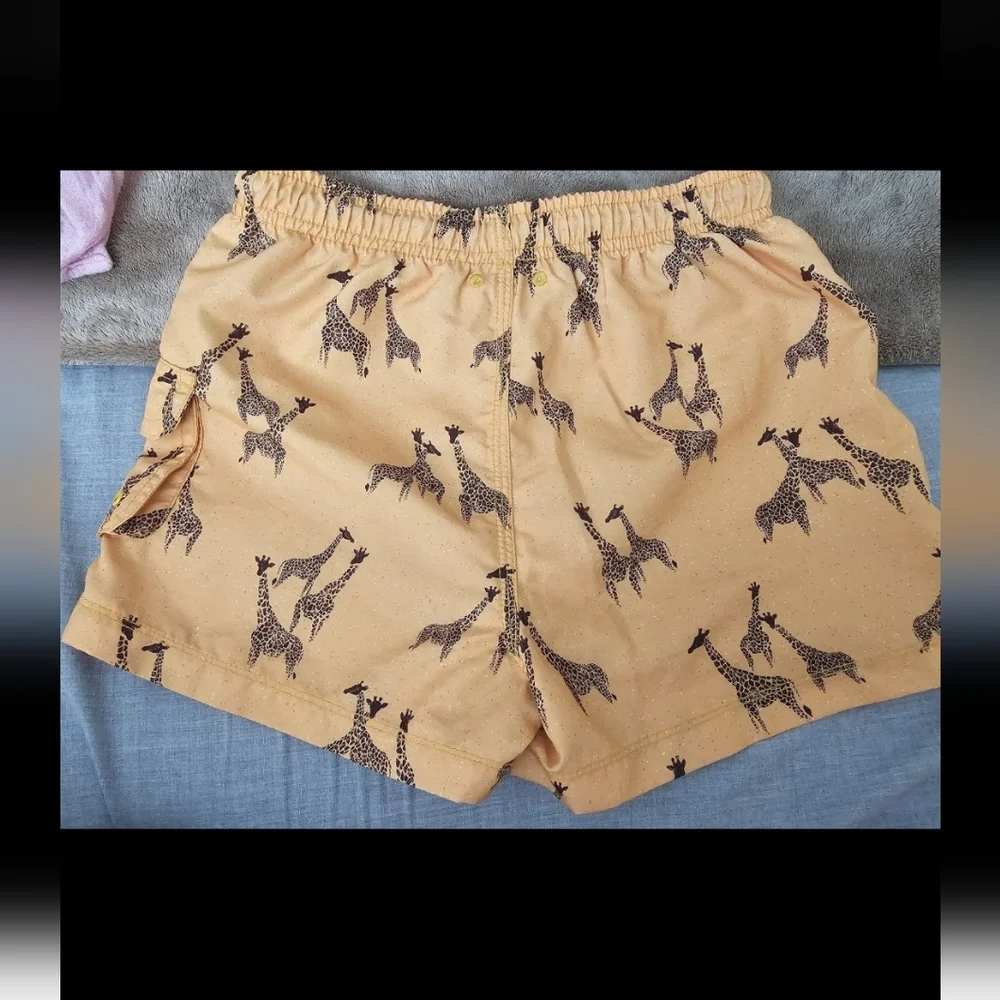 Zara - Picture 2 of 3